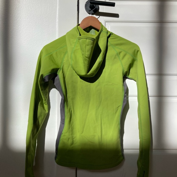 MEC zip-up sweater with hood - Picture 6 of 14